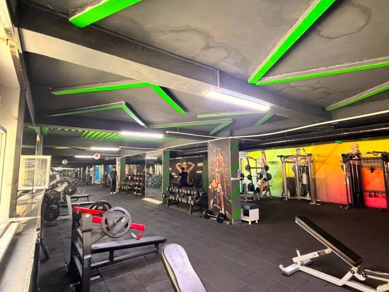 Van Elit Fitness Center spor salonu içi ve modern fitness ekipmanları